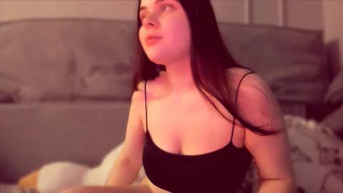 Isabella online show from 9, 10, 2025