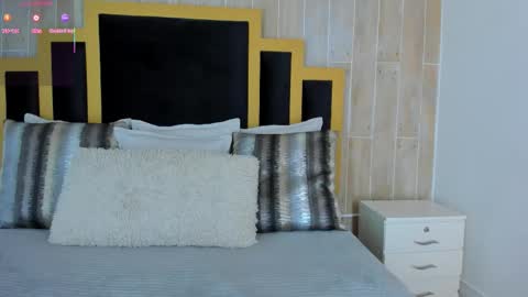    online show from 4, 12, 2025