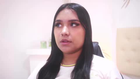   online show from 3, 12, 2025