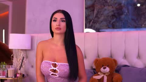 IsabelleHunt online show from 17, 9, 2025