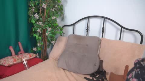 isadoradunkan online show from 27, 3, 2026