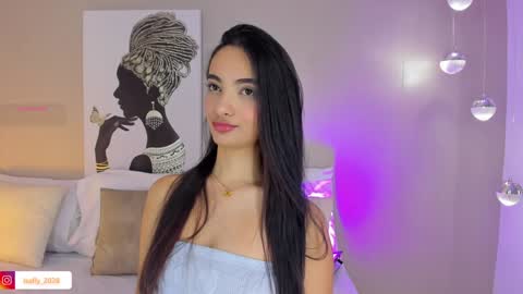 Isa Monroee  online show from 7, 2, 2025
