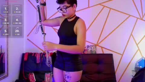 isabela online show from 6, 11, 2025