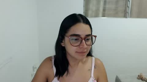 Snapshot of isemma chatting on 17, 6, 2026 Emma online show from 17, 6, 2026