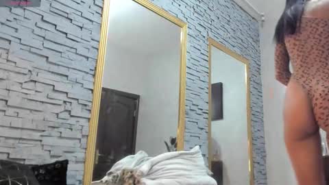 Snapshot of ishalyn chatting on 1, 10, 2025 ishalyn online show from 1, 10, 2025