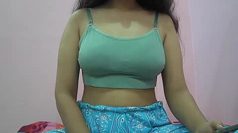 ishika_singh_ online show from 16, 10, 2025