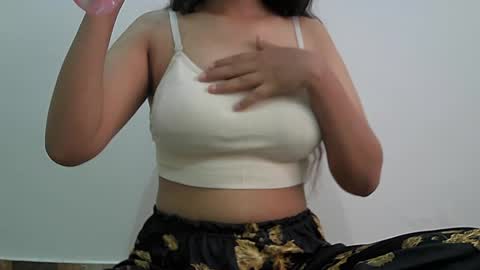Snapshot of ishika_singh_ chatting on 20, 7, 2026 ishika_singh_ online show from 20, 7, 2026