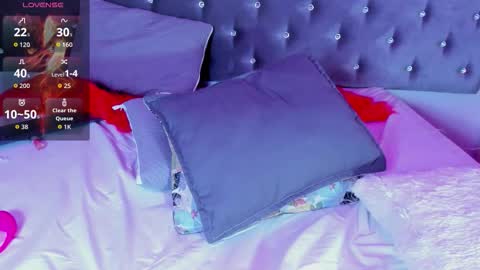 Isis  online show from 16, 10, 2025