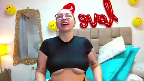 Snapshot of isisduzan chatting on 21, 2, 2025 isisduzan online show from 21, 2, 2025