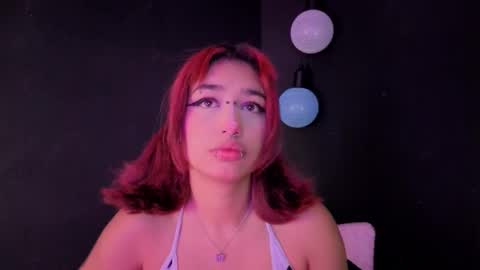 Snapshot of isisjones18 chatting on 22, 9, 2025 Isisjones18 online show from 22, 9, 2025
