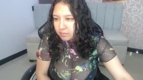 Snapshot of isla_ch chatting on 10, 7, 2026 isla_ch online show from 10, 7, 2026