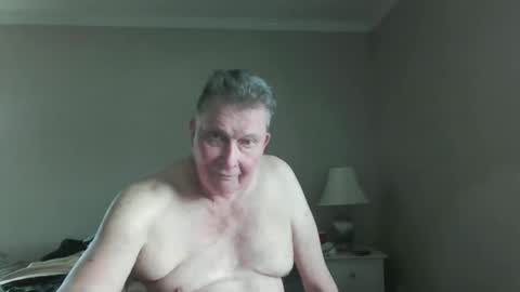 Snapshot of island625103 chatting on 30, 5, 2026 island625103 online show from 30, 5, 2026