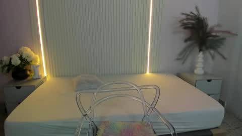 Snapshot of islascott chatting on 12, 5, 2026 IslaScott online show from 12, 5, 2026