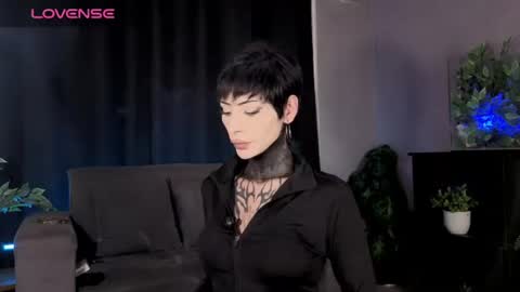 Julyane online show from 30, 6, 2026