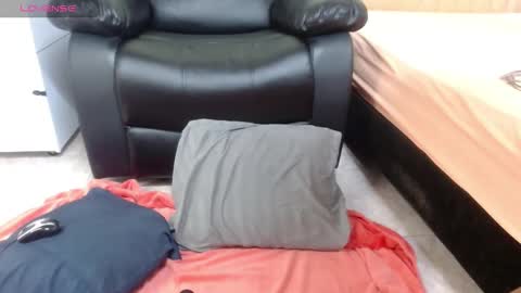 Snapshot of issa_km chatting on 28, 2, 2025 issa_km online show from 28, 2, 2025