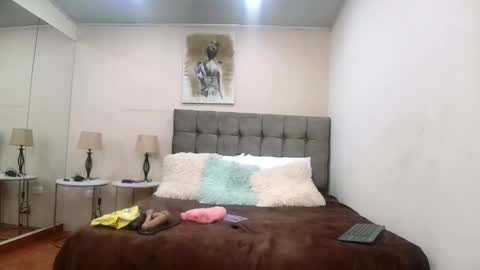 Snapshot of issabellajones chatting on 2, 1, 2025 issabellajones online show from 2, 1, 2025