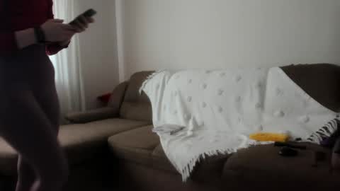 Issabelle online show from 14, 2, 2025