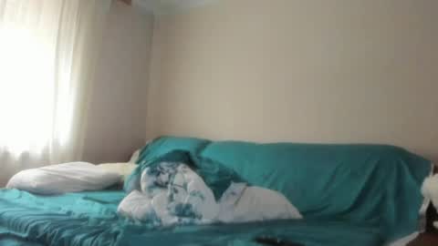 Issabelle online show from 8, 4, 2026