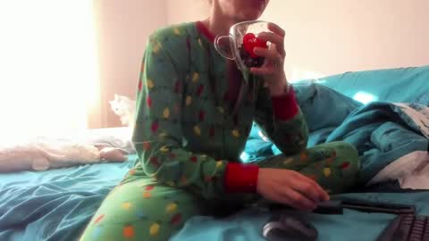 Snapshot of issabelle_69 chatting on 17, 5, 2026 Issabelle online show from 17, 5, 2026