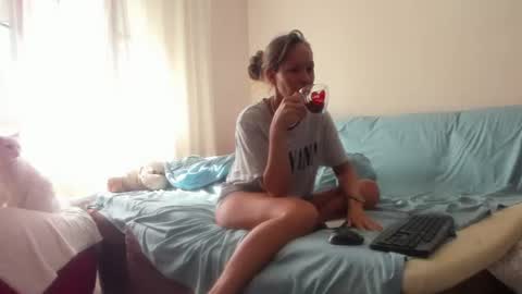 Snapshot of issabelle_69 chatting on 27, 6, 2026 Issabelle online show from 27, 6, 2026