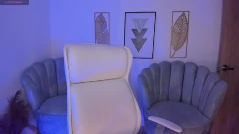 Snapshot of issi_loren chatting on 5, 6, 2026 issi_loren online show from 5, 6, 2026
