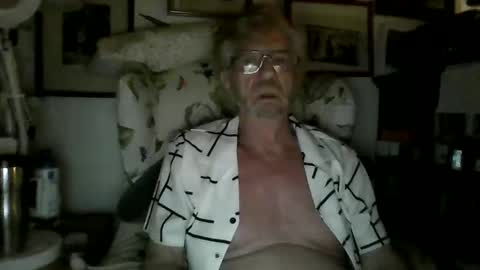 ImYourBitch online show from 15, 5, 2026