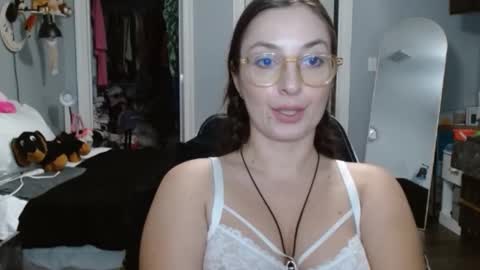 Snapshot of italiana25 chatting on 1, 2, 2025 Bella Bloom online show from 1, 2, 2025