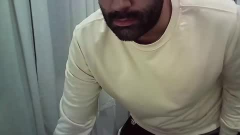 italianboybcn online show from 4, 12, 2025