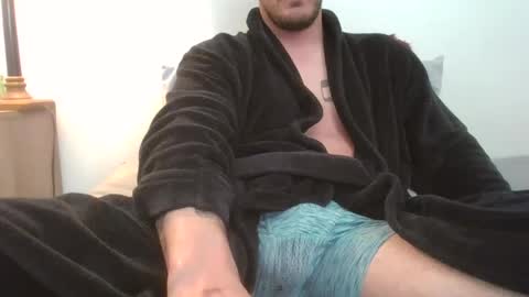 italianstallion69123 online show from 2, 12, 2024