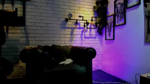 Snapshot of italomoore chatting on 10, 9, 2025 Italo Moore online show from 10, 9, 2025