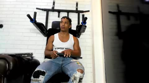 Italo Moore online show from 22, 12, 2025