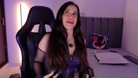 Snapshot of its_bunnyy chatting on 24, 4, 2026 K A R I online show from 24, 4, 2026
