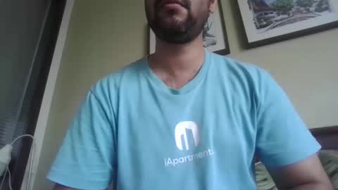 Snapshot of its_me_2323 chatting on 17, 12, 2025 its_me_2323 online show from 17, 12, 2025