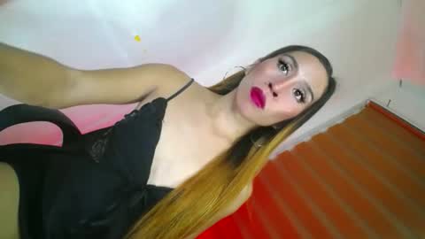 Snapshot of its_me_cesleste chatting on 2, 6, 2026 its_me_cesleste online show from 2, 6, 2026