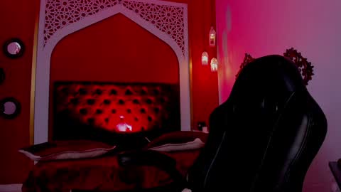 Bella  online show from 3, 12, 2024