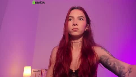 Snapshot of itscamill chatting on 9, 10, 2025 camill online show from 9, 10, 2025