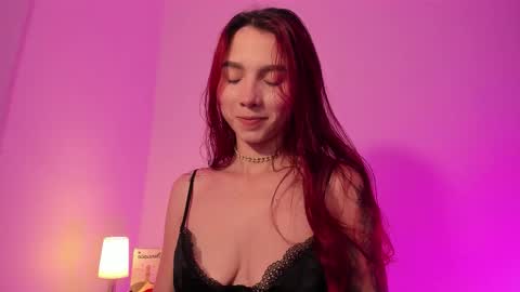 Snapshot of itscamill chatting on 12, 11, 2025 camill online show from 12, 11, 2025