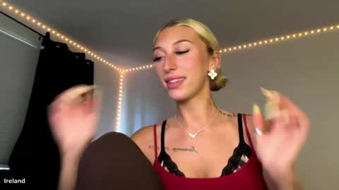itsirelandbby online show from 25, 5, 2026