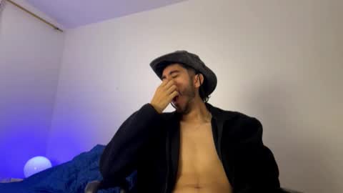 Snapshot of itsmartin_ chatting on 3, 3, 2026 itsmartin_ online show from 3, 3, 2026