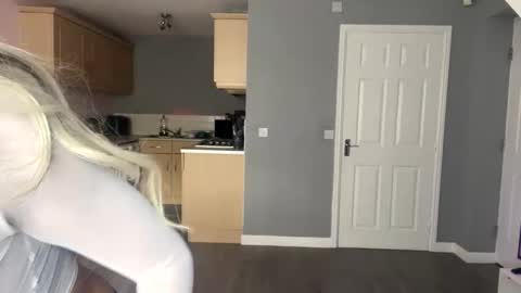 Lola online show from 11, 9, 2025