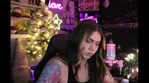 Snapshot of itsnickibabyy chatting on 19, 12, 2024 Nicki Foxx online show from 19, 12, 2024