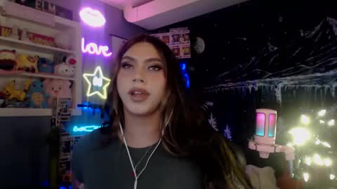 Snapshot of itsnickibabyy chatting on 14, 1, 2025 Nicki Foxx online show from 14, 1, 2025