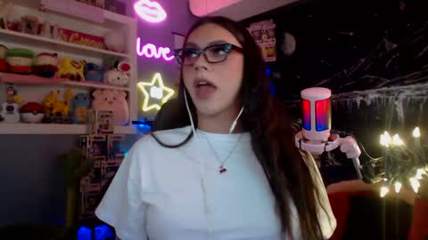 Snapshot of itsnickibabyy chatting on 21, 1, 2025 Nicki Foxx online show from 21, 1, 2025