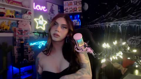 Snapshot of itsnickibabyy chatting on 26, 1, 2025 Nicki Foxx online show from 26, 1, 2025