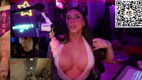 Snapshot of itsnickibabyy chatting on 9, 9, 2025 Nicki Foxx online show from 9, 9, 2025