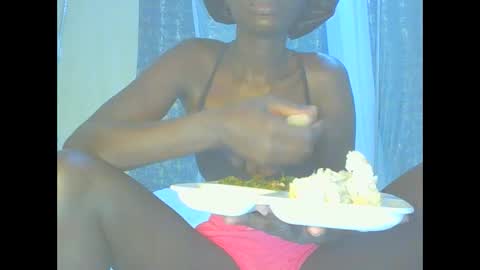 Snapshot of itsqueen_blacq chatting on 14, 9, 2025 Queen blacq online show from 14, 9, 2025
