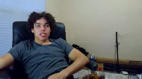 Snapshot of itstarzan chatting on 8, 4, 2026 TARZAN online show from 8, 4, 2026