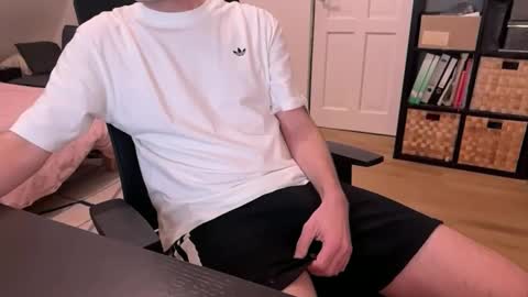 Snapshot of itsthat chatting on 28, 4, 2026 itsthat online show from 28, 4, 2026