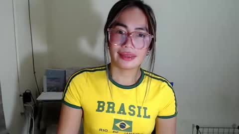 itsurgil_kloeh online show from 19, 12, 2025