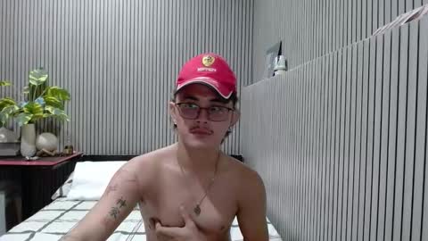 Snapshot of itzme_dex chatting on 2, 4, 2026 itzme_dex online show from 2, 4, 2026